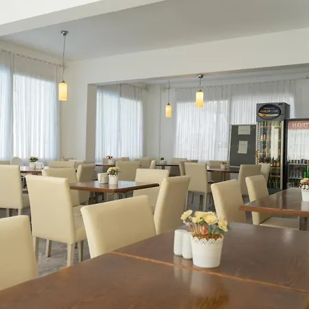 Yeni Szálloda Çeşme