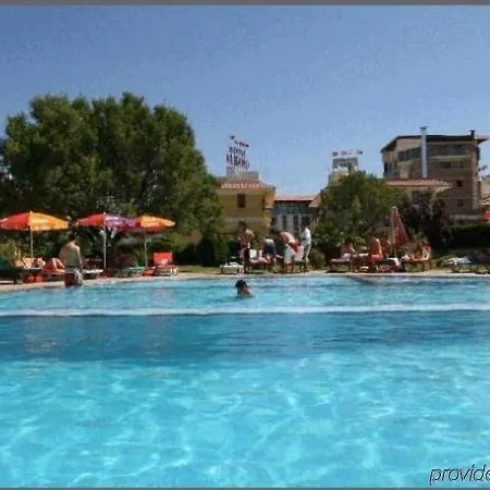 Szálloda Yeni Çeşme