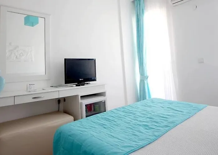 Yeni Ξενοδοχείο 3*