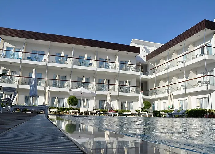 Hotel Yeni 3*